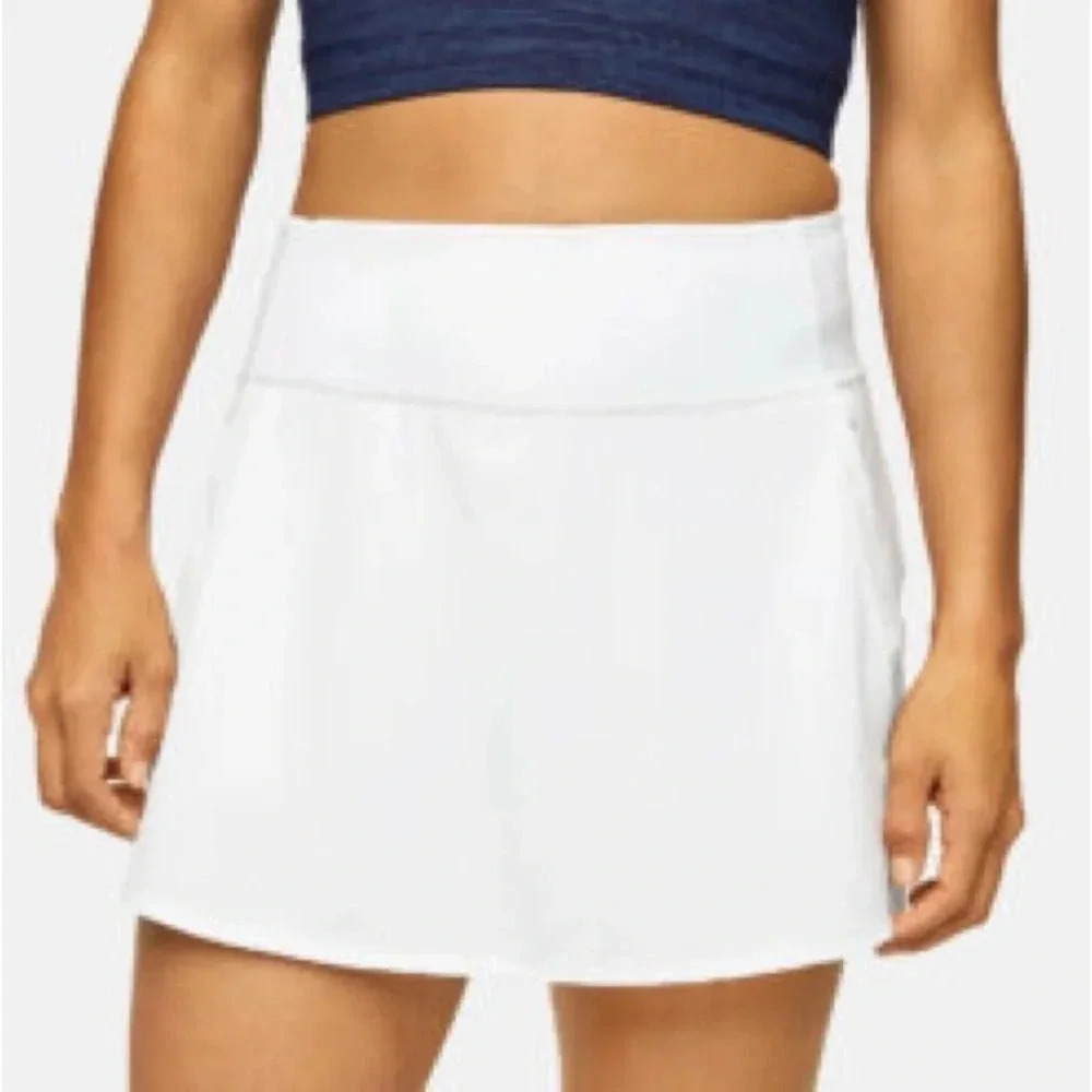 Outdoor Voices Hudson 4” white skort NWT